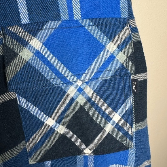 Aritzia TNA Oversized Blue Long Sleeve Flannel Organic Cotton - Picture 9 of 14